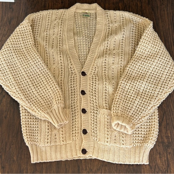 Irish wool sweater - Picture 1 of 6